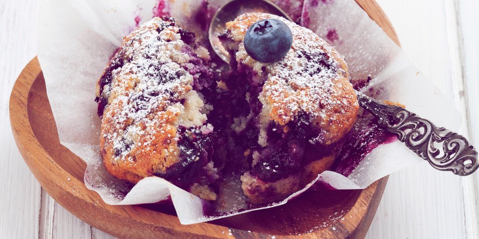 So machst du saftige vegane Blaubeer-Muffins