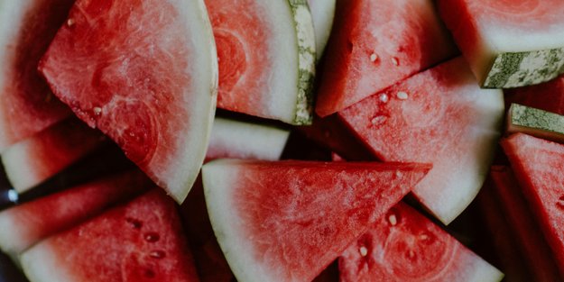 Wieso du die Schale der Wassermelone auf jeden Fall mitessen solltest