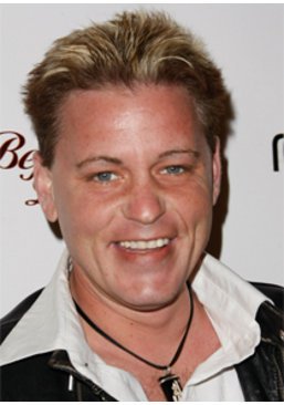 Corey Haim konsumierte Valium. Corey Haim konsumierte Valium.