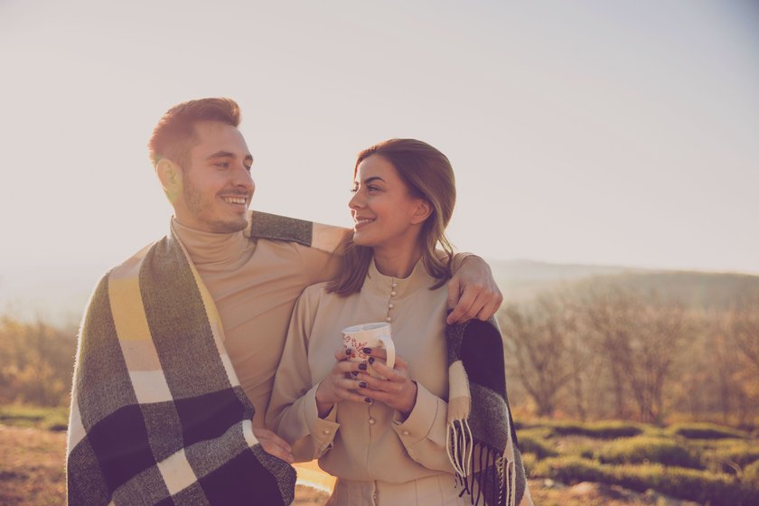 Woran du erkennst, dass dein Date emotional nicht verfügbar ist