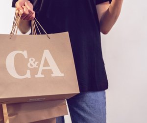 Bei C&A: Dieser Jeansrock ist DER Trend für den Frühling und Sommer!