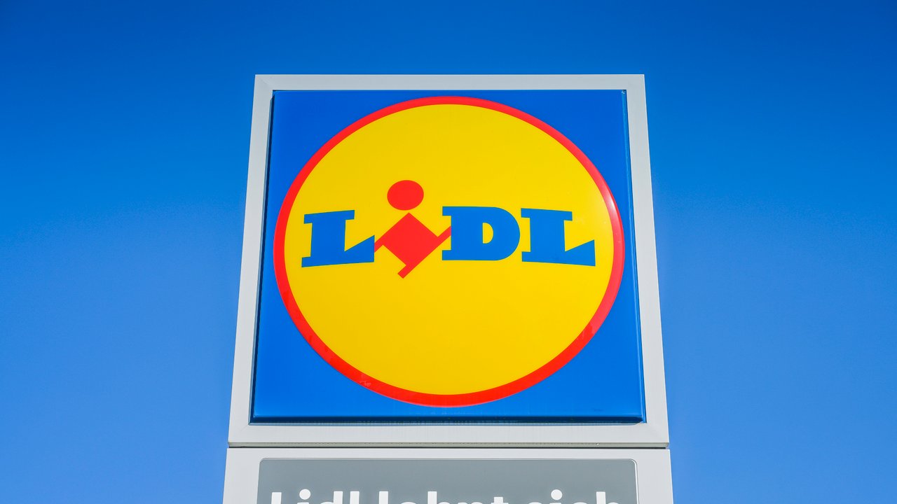 Für die heißen Sommertage hat Lidl jetzt das perfekte Gadget im Sortiment.