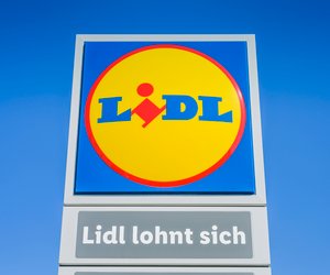 Mit dieser praktischen Kühltasche von Lidl bleiben deine Snacks im Sommer kühl