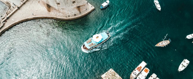 Urlaub zu Hause: 10 Interior-Pieces von H&M Home, die dich an die Riviera entführen