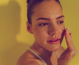 Schwefel gegen Pickel? Warum der „stinky“ Wirkstoff deine unreine Haut retten kann