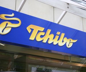 Von Tchibo für Hundebesitzer: Der leichte und faltbare Fressnapf für unterwegs