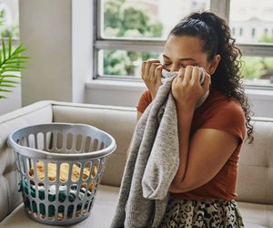 Weiche Wäsche auf natürliche Weise: Diese Weichspüler-Alternativen sind ein Muss