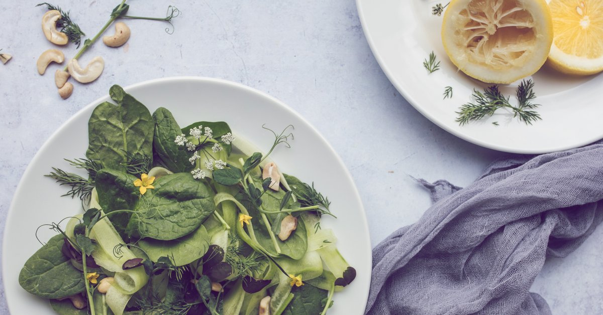 Salatdressing ohne Öl: 3 Rezepte für kalorienarme Dressings