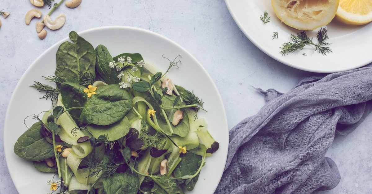 Salatdressing ohne Öl: 3 Rezepte für kalorienarme Dressings Salatdressing ohne Öl: 3 Rezepte für kalorienarme Dressings