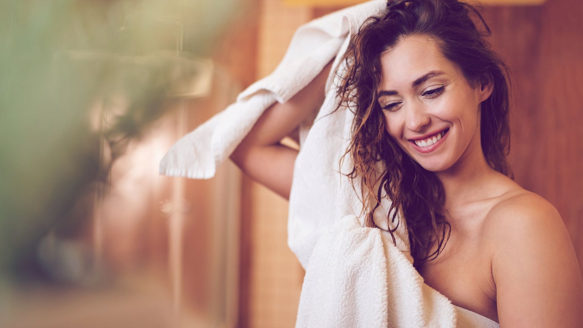 Vor-dem-Friseur-die-Haare-waschen-Das-solltest-du-beachten