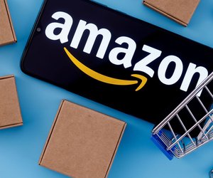 Jetzt bei Amazon zugreifen: Diese beliebte Kleiderstange ist ein Schnäppchen