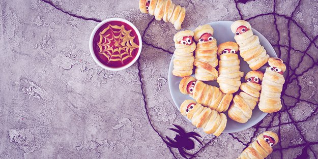 Halloween Fingerfood: 6 einfache Rezepte für Kinder & Erwachsene