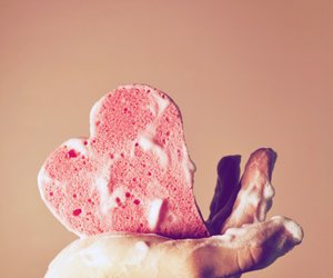 Astro-Dusche: Das ist das perfekte Duschgel für dein Sternzeichen