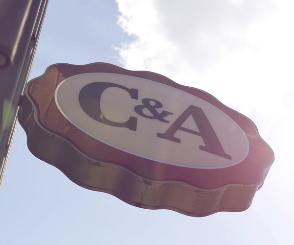 Diesen Regenmantel von Tchibo würde Hermine Granger im Frühling lieben