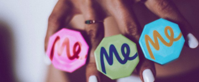 Warum erzählen Menschen immer nur von sich? Überraschende Antworten aus der Psychologie