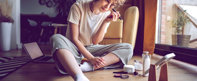 10 unter 10: Drogerie-Geheimtipps, auf die wir nie wieder verzichten könnten 