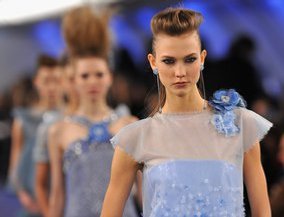 Karlie Kloss auf dem Laufsteg Karlie Kloss auf dem Laufsteg