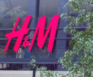 Mega-Trendteil bei H&M: Dieses Strickkleid wollen wir alle für den Winter!