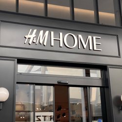 Diese Kuchenetagere aus Metall von H&M Home lieben alle