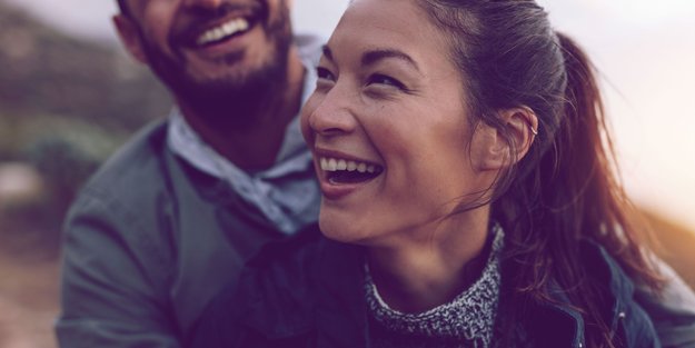 Liebes-Comeback? Im August flammen bei 4 Sternzeichen altbekannte Gefühle auf