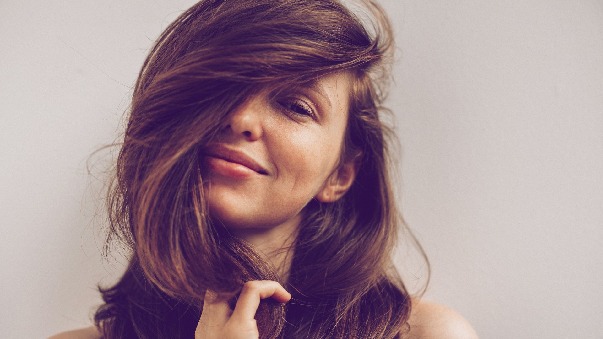 Feine-Haare-Wenn-du-sie-so-w-schst-sehen-sie-sofort-volumin-ser-aus