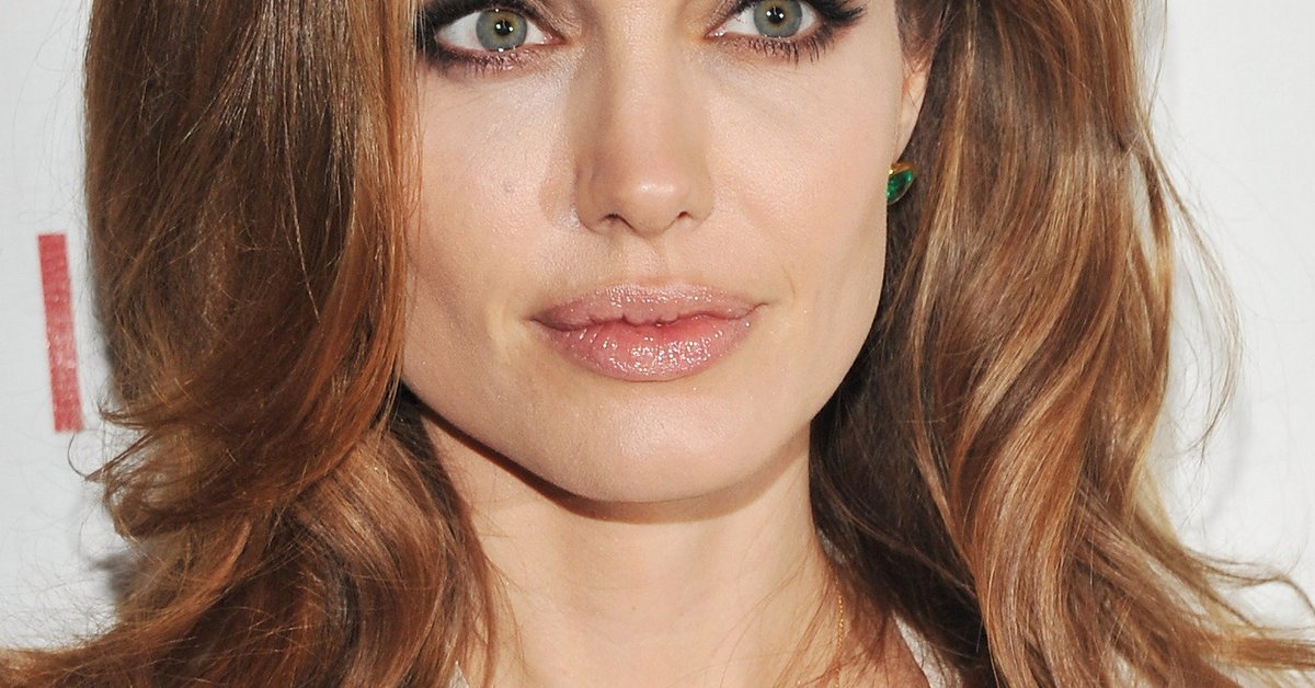 Angelina Jolie drängt ihre Kinder nicht | desired.de