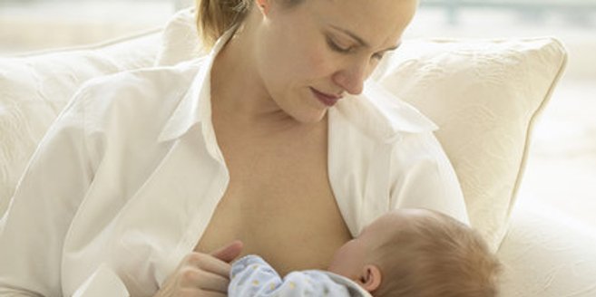 Muttermilch-Börsen bieten Mamis die Möglichkeit Muttermilch zu kaufen. Muttermilch-Börsen bieten Mamis die Möglichkeit Muttermilch zu kaufen.