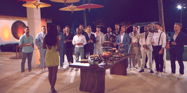 „Bachelorette” Folge 1: Gleich drei Männer müssen wieder ihre Koffer packen!