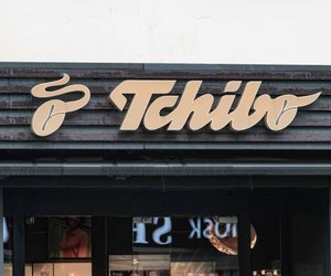 Tchibo bietet diesen Satinrock im Hermine Granger Style an
