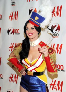 Katy Perry: Ihr Mann postete ein Foto von ihre auf Twitter Katy Perry: Ihr Mann postete ein Foto von ihre auf Twitter
