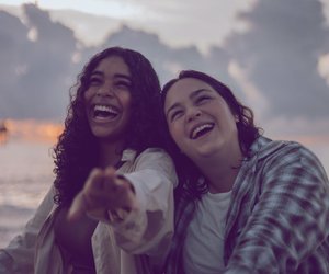 Der November führt diese 5 Sternzeichen zu einer schicksalhaften Begegnung!