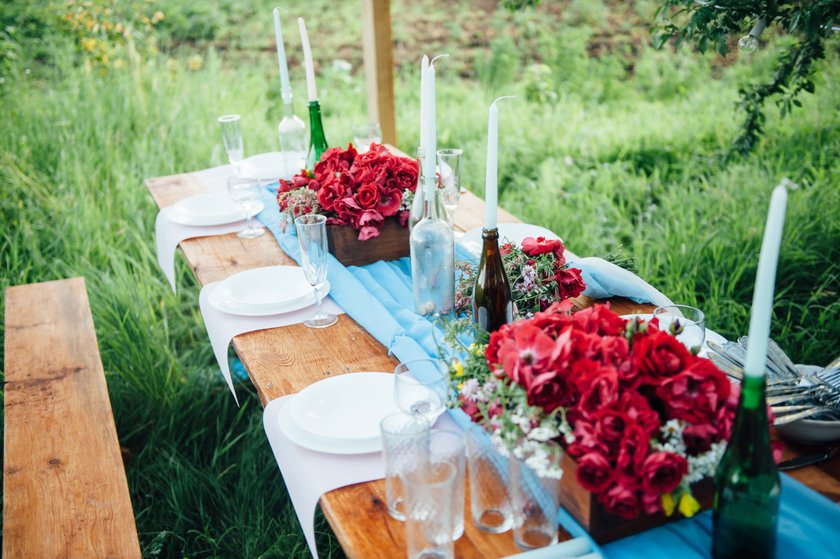 Rustikale Tischdeko für Hochzeit