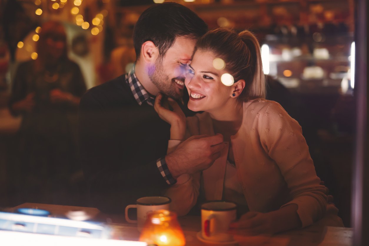 Paar flirten Bar Paar flirten Bar