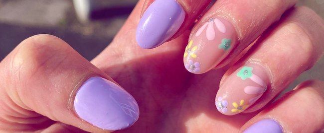 Frühlingsnägel: Die schönsten Designs für alle, die den Winter hinter sich lassen wollen
