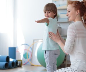 Skoliose bei Kindern: Ursachen, Diagnose & Behandlung