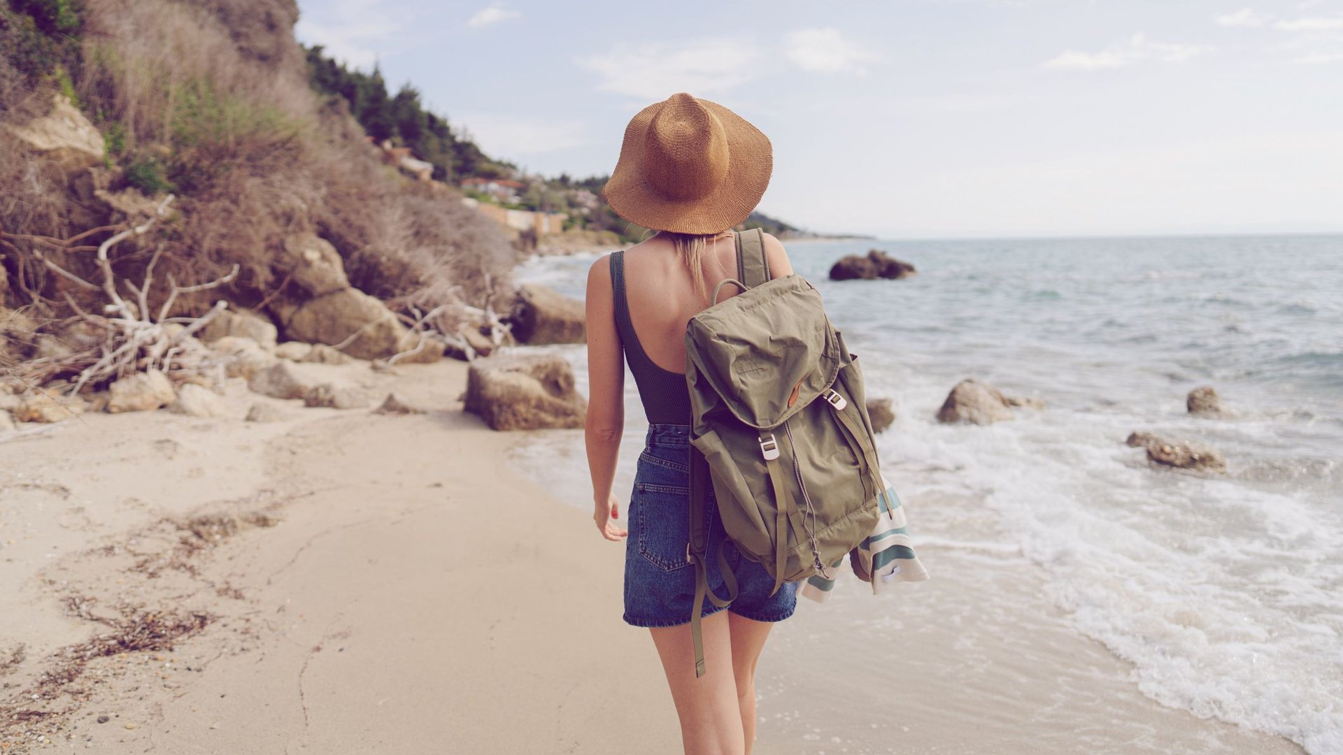 5-Travel-Bags-die-dir-beim-Reisen-das-Leben-leichter-machen