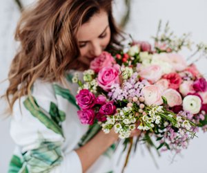 Valentinstags-Überraschung: Die 13 romantischsten Blumensträuße zum Online-Bestellen!