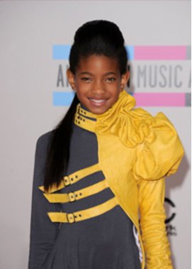 Willow Smith war beim Frisör Willow Smith war beim Frisör