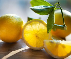 Mit Zitronensäure putzen: So stellst du einen natürlichen Allzweckreiniger her