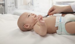 Baby beim Arzt. Baby beim Arzt.