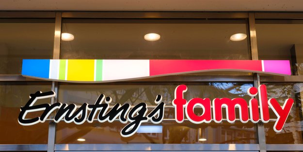 Frisch in den Frühling mit deinem neuen Look: Der angesagte Leinen-Blouson von Ernsting's family