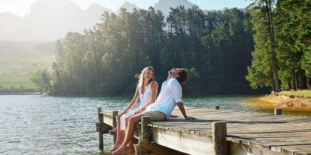 Sommergefühle: Diese 5 Sternzeichen erleben im Juli eine tiefe emotionale Bindung zu jemandem