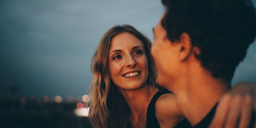 Verbundene Seelen: 5 Sternzeichen erkennen im Juni ihre Gefühle für eine Person, die ihnen wichtig ist