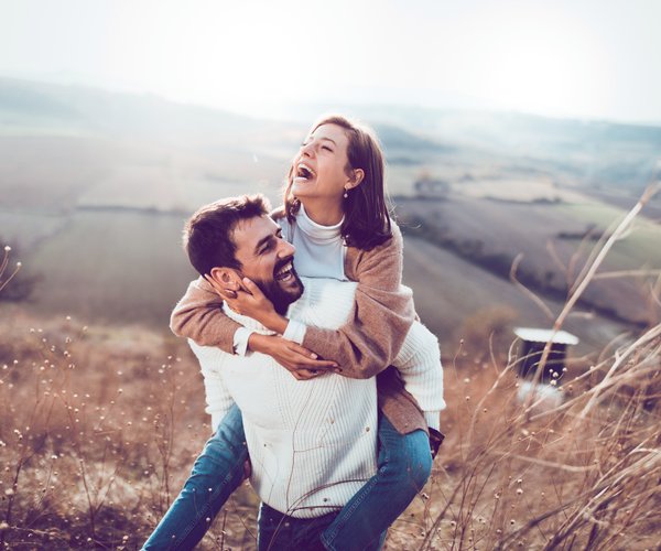 Freund schreibt mit anderen Frauen Was tun?