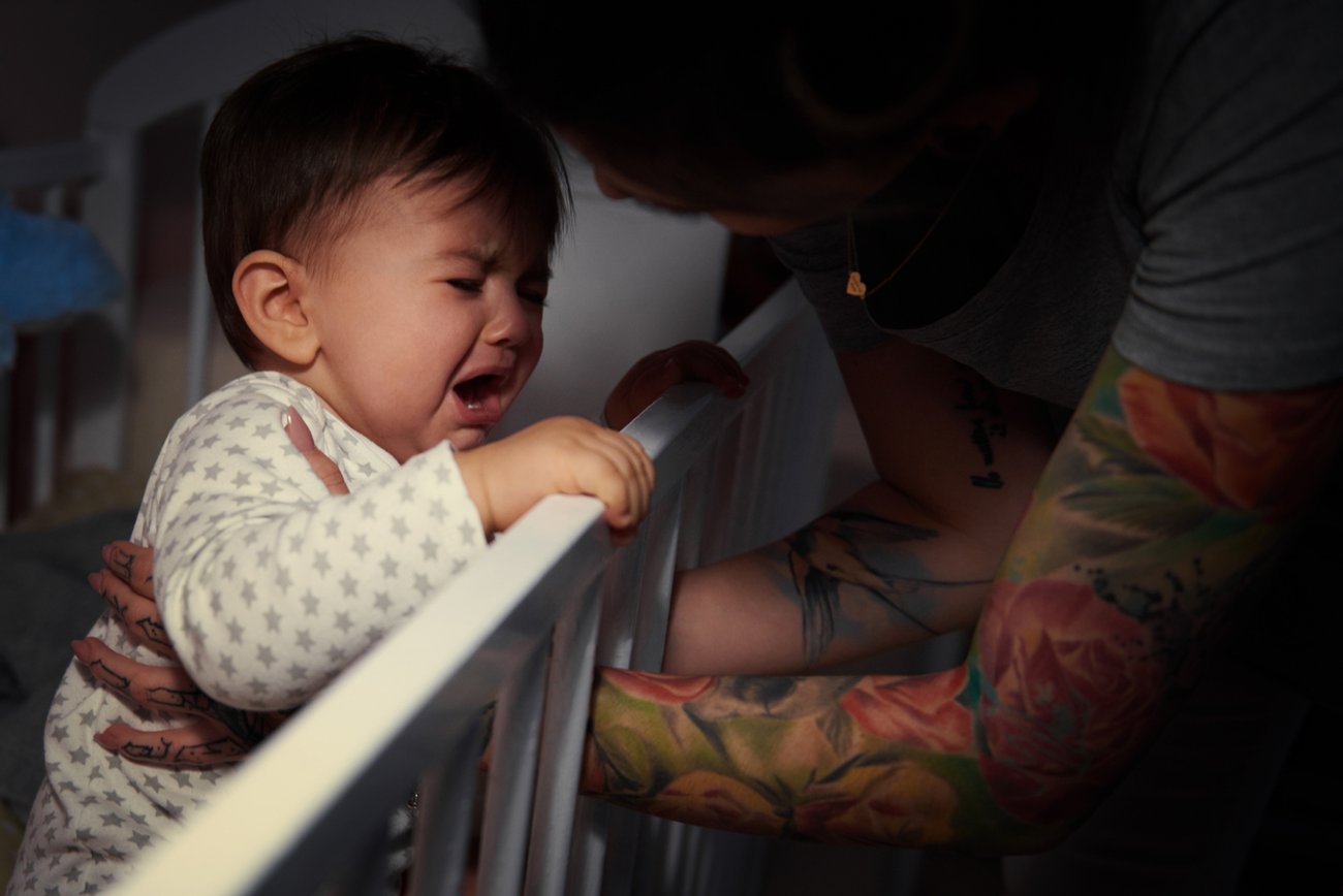Wie viel Schlaf braucht ein Baby Schlafrhythmus Wie viel Schlaf braucht ein Baby Schlafrhythmus