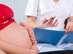 Kompetente Betreuung durch die Hebamme Kompetente Betreuung durch die Hebamme
