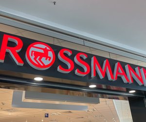 Wellness zum kleinen Preis: Die 3 Euro Haarkur von Rossmann mit Reismilch verwöhnt deine Haare