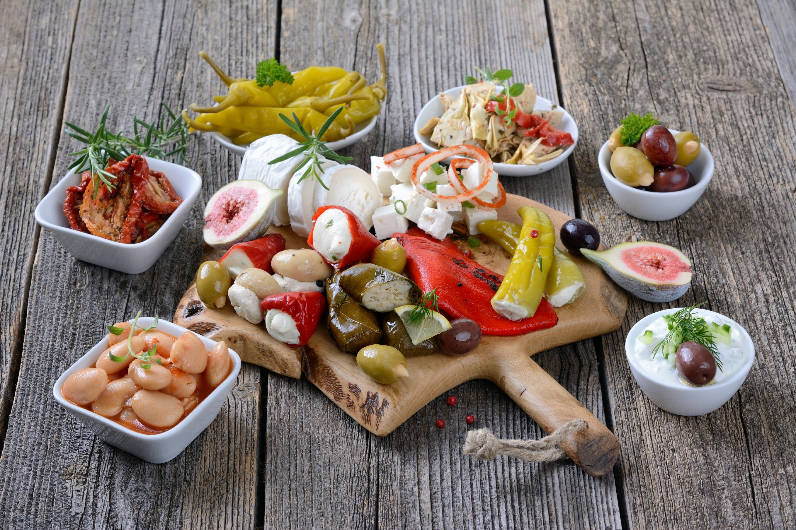Die Vorseisen der griechischen Küche werden meist kalt serviert.