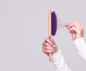 Haarausfall: Ursachen, Frisuren-Tipps und was effektiv dagegen helfen kann