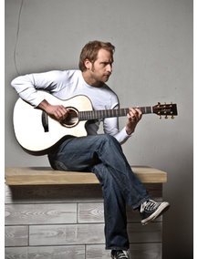 Gregor Meyle wurde von Stefan Raab entdeckt Gregor Meyle wurde von Stefan Raab entdeckt